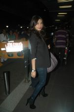 Priyanka leaves for LA to record her new music album on 14th Oct 2011 (10).JPG